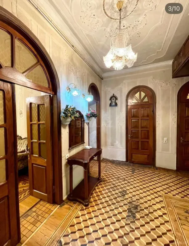 Satılır 3 otaqlı mənzil 105 m²