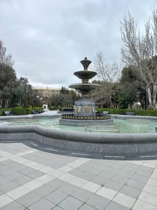 Satılır 3 otaqlı mənzil 105 m²