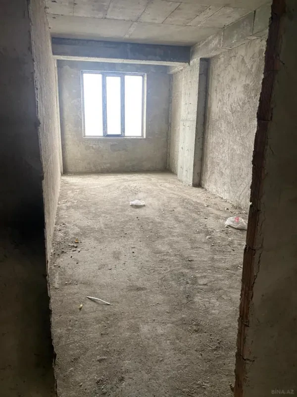 Satılır 3 otaqlı mənzil 130 m²