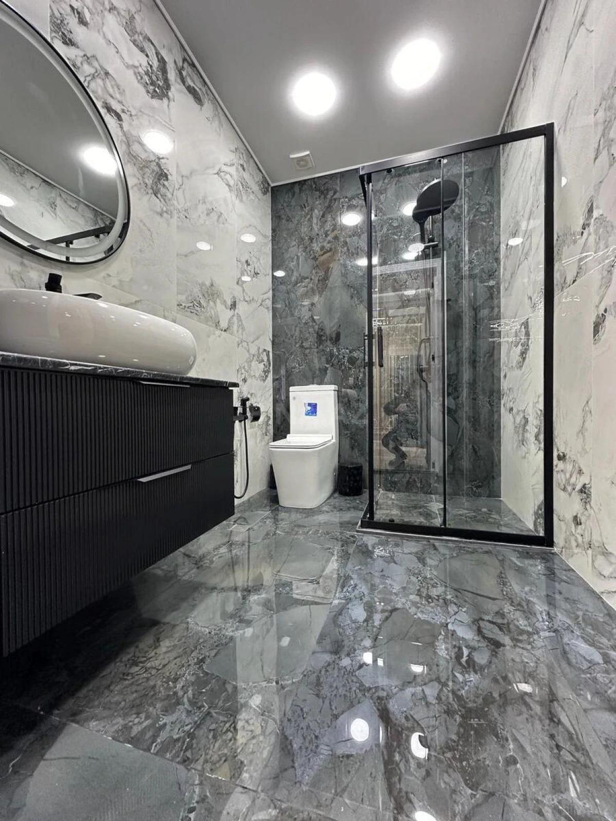 Satılır 3 otaqlı mənzil 105 m²