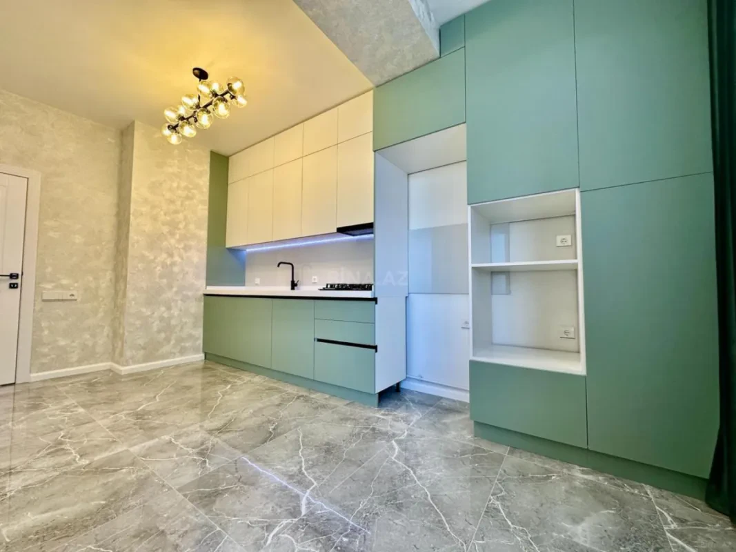 Satılır 3 otaqlı mənzil 105 m²