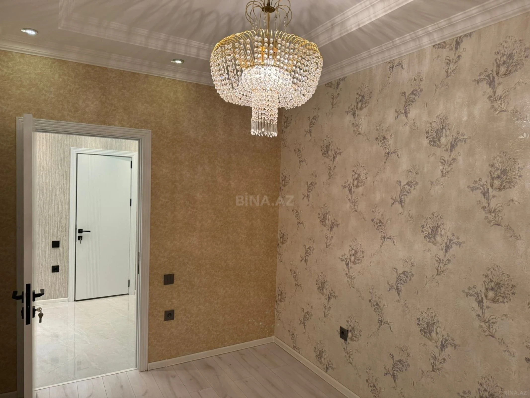 Satılır 3 otaqlı mənzil 75 m²