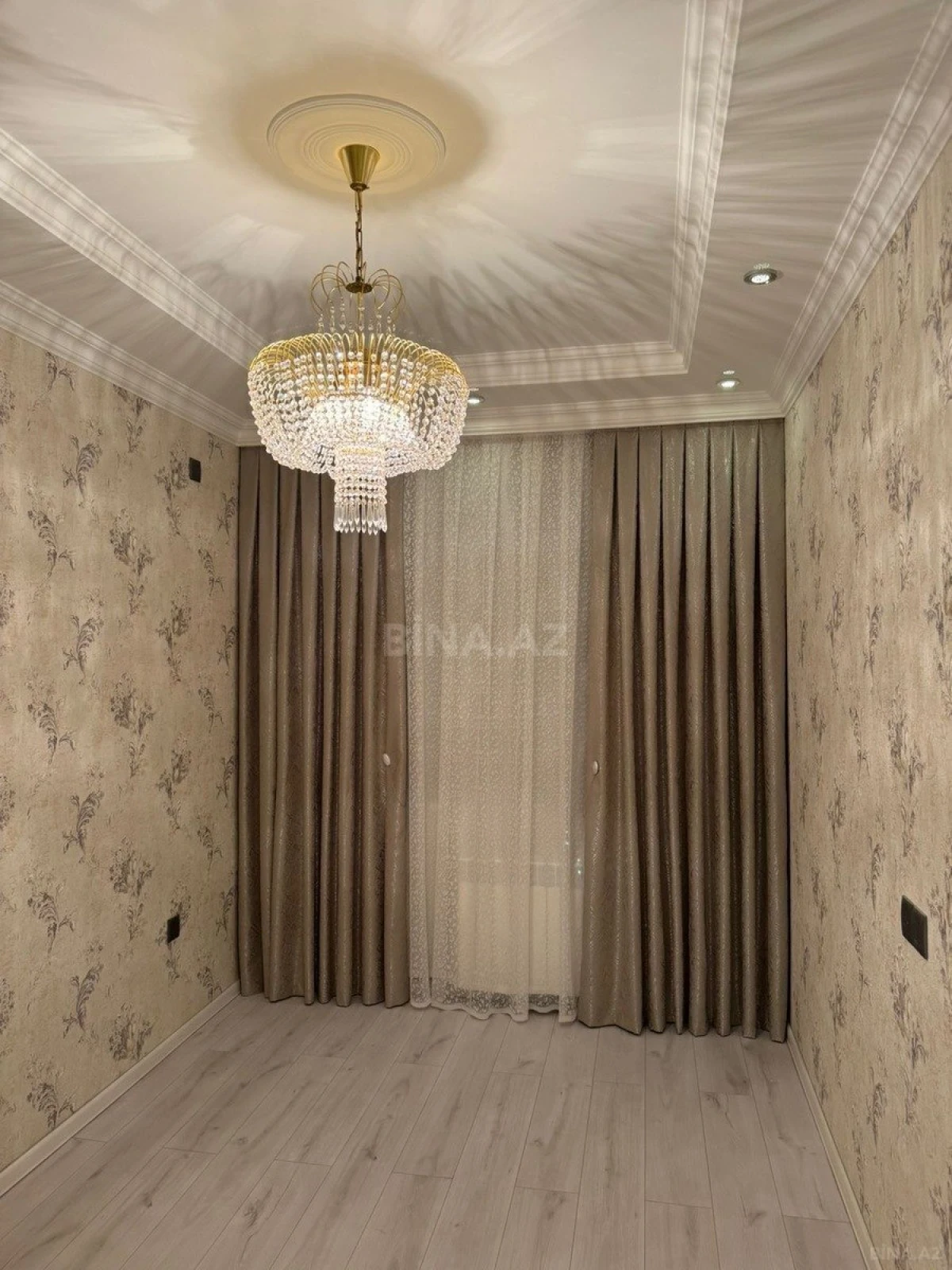 Satılır 3 otaqlı mənzil 75 m²