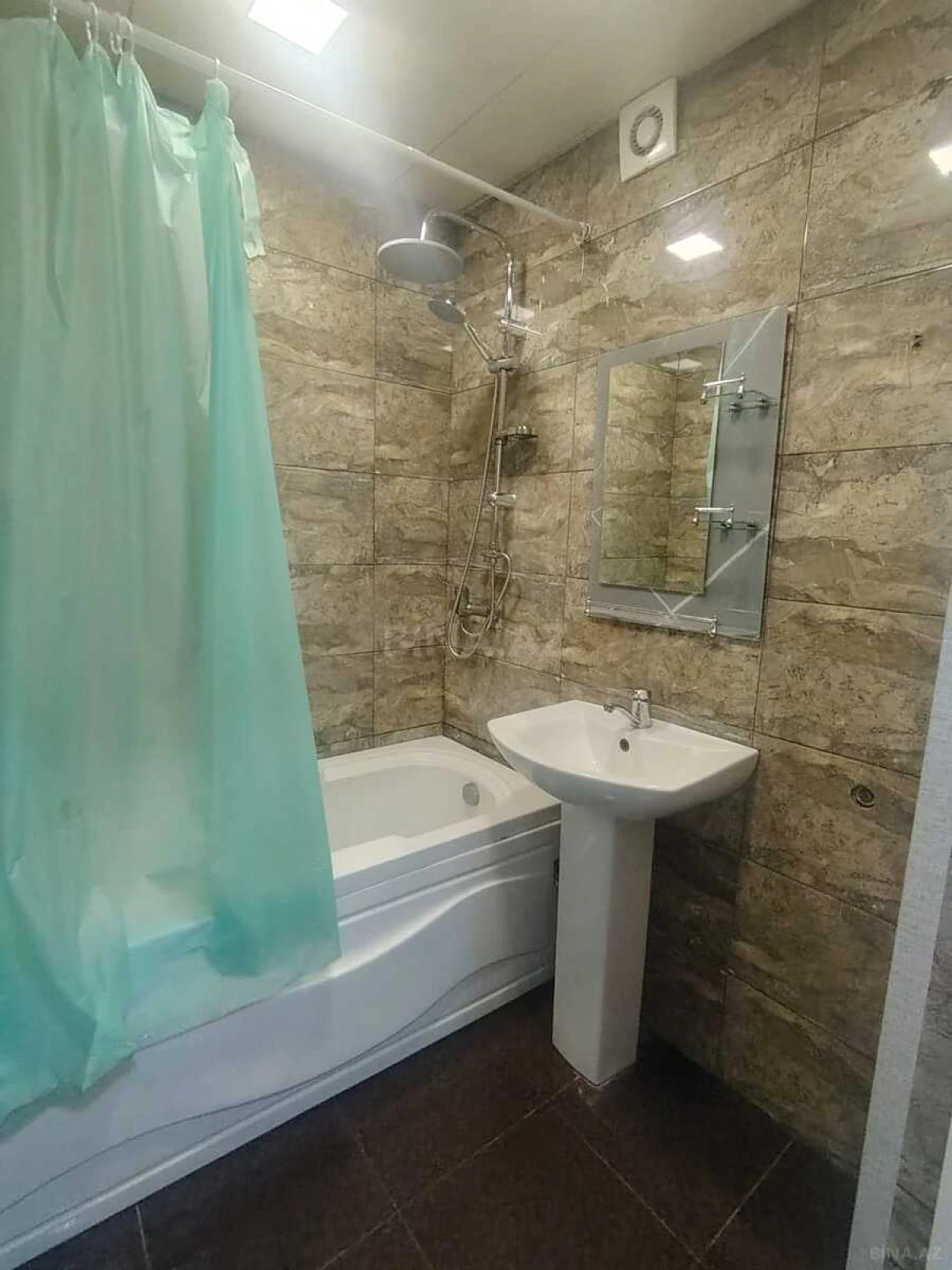 Satılır 2 otaqlı mənzil 50 m²