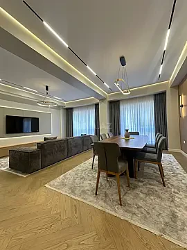 Satılır 5 otaqlı mənzil 200 m² — Bakı 5 otaq 200.00 m²