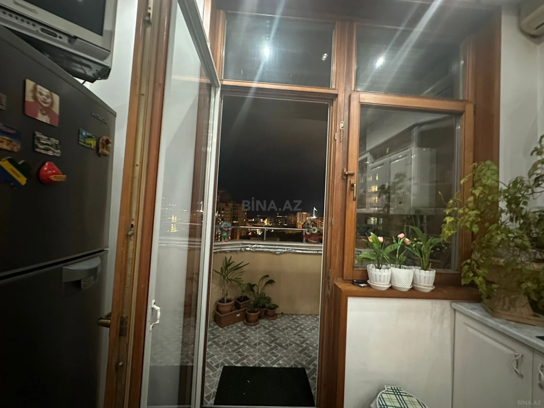 Satılır 4 otaqlı mənzil 204 m²
