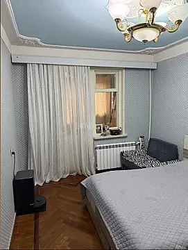 Satılır 4 otaqlı mənzil 100 m²