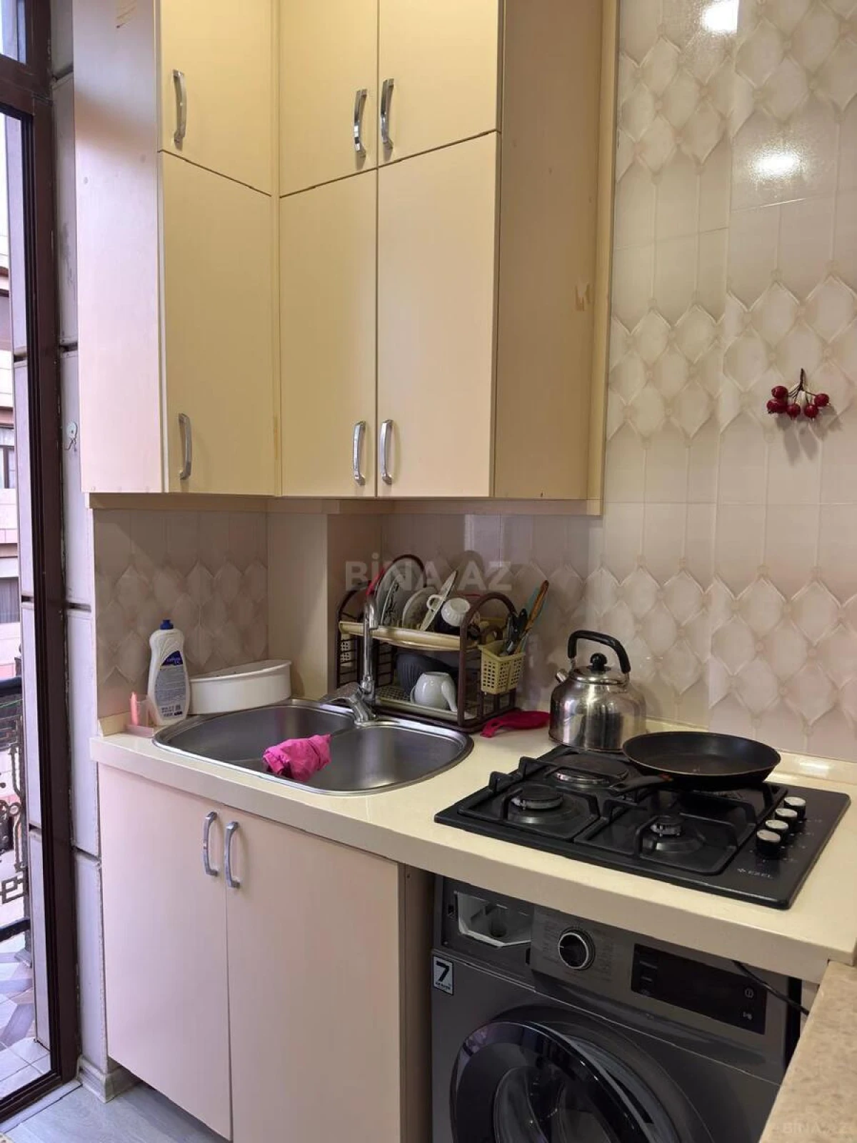 Kirayə verilir 1 otaqlı mənzil 40 m²