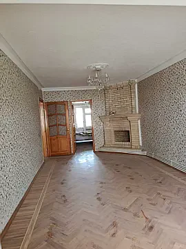 Satılır 3 otaqlı mənzil 57 m²