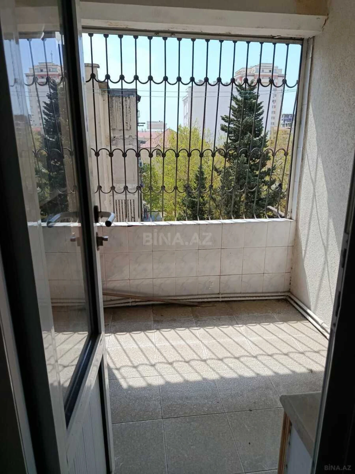Satılır 3 otaqlı mənzil 57 m²