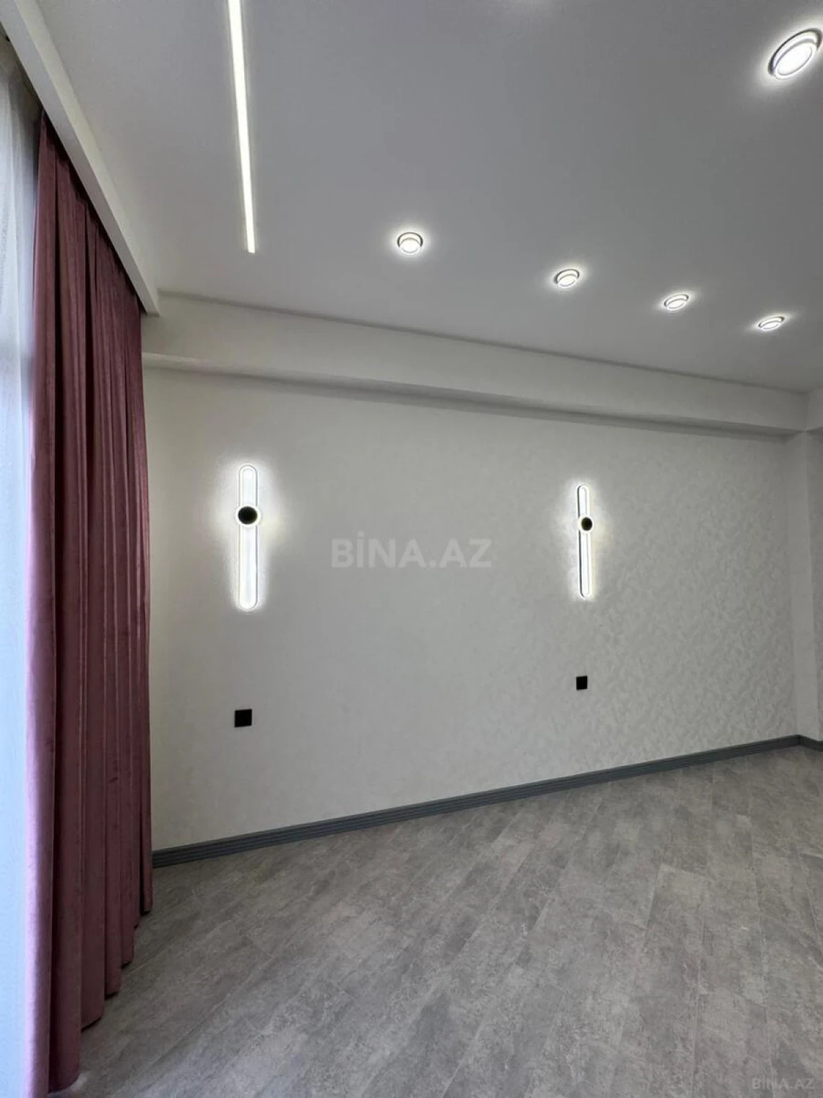 Satılır 2 otaqlı mənzil 65 m²