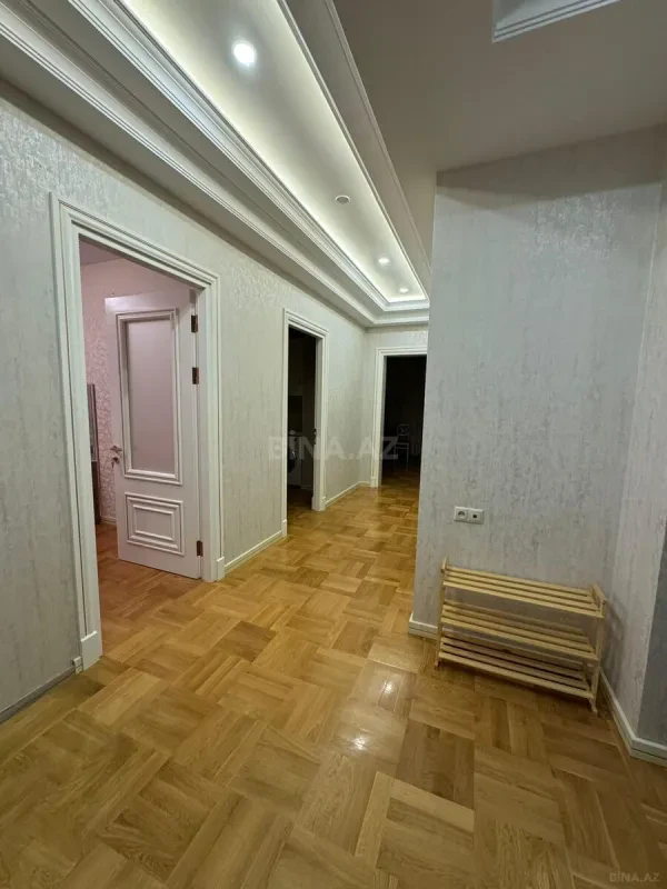 Kirayə verilir 2 otaqlı mənzil 90 m²