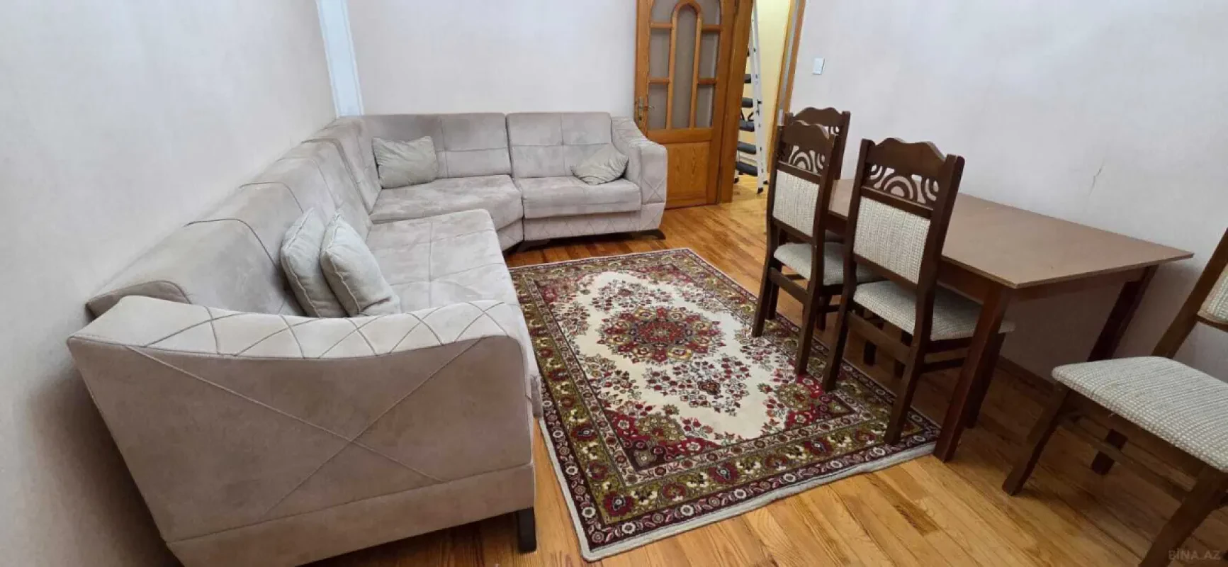 Kirayə verilir 2 otaqlı mənzil 65 m²
