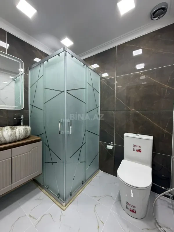 Satılır 3 otaqlı mənzil 127 m²