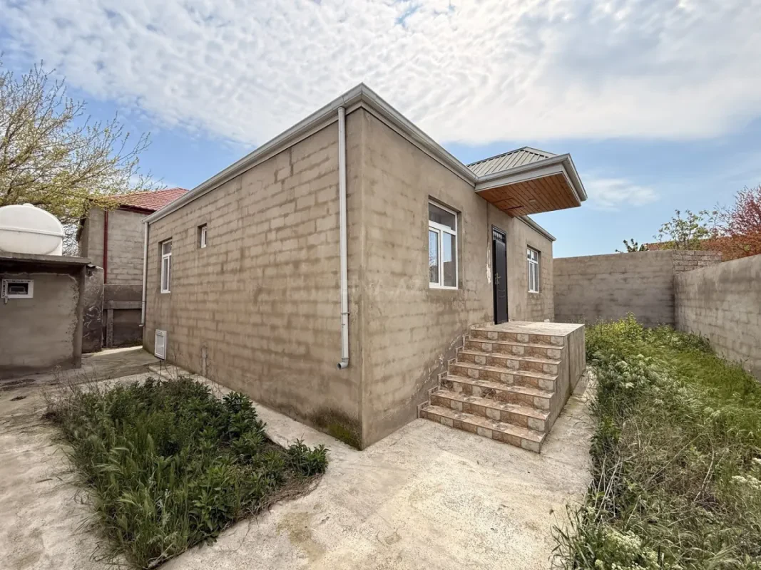 Satılır 4 otaqlı həyət evi 110 m²