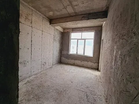 Satılır 1 otaqlı mənzil 66.6 m²