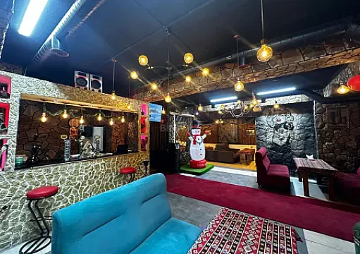 Satılır obyekt 210 m²