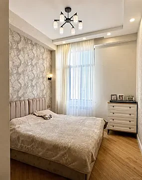 Satılır 3 otaqlı mənzil 91 m²