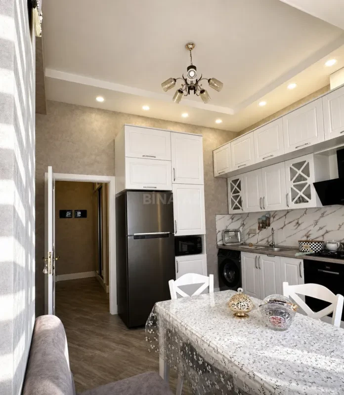 Satılır 3 otaqlı mənzil 91 m²