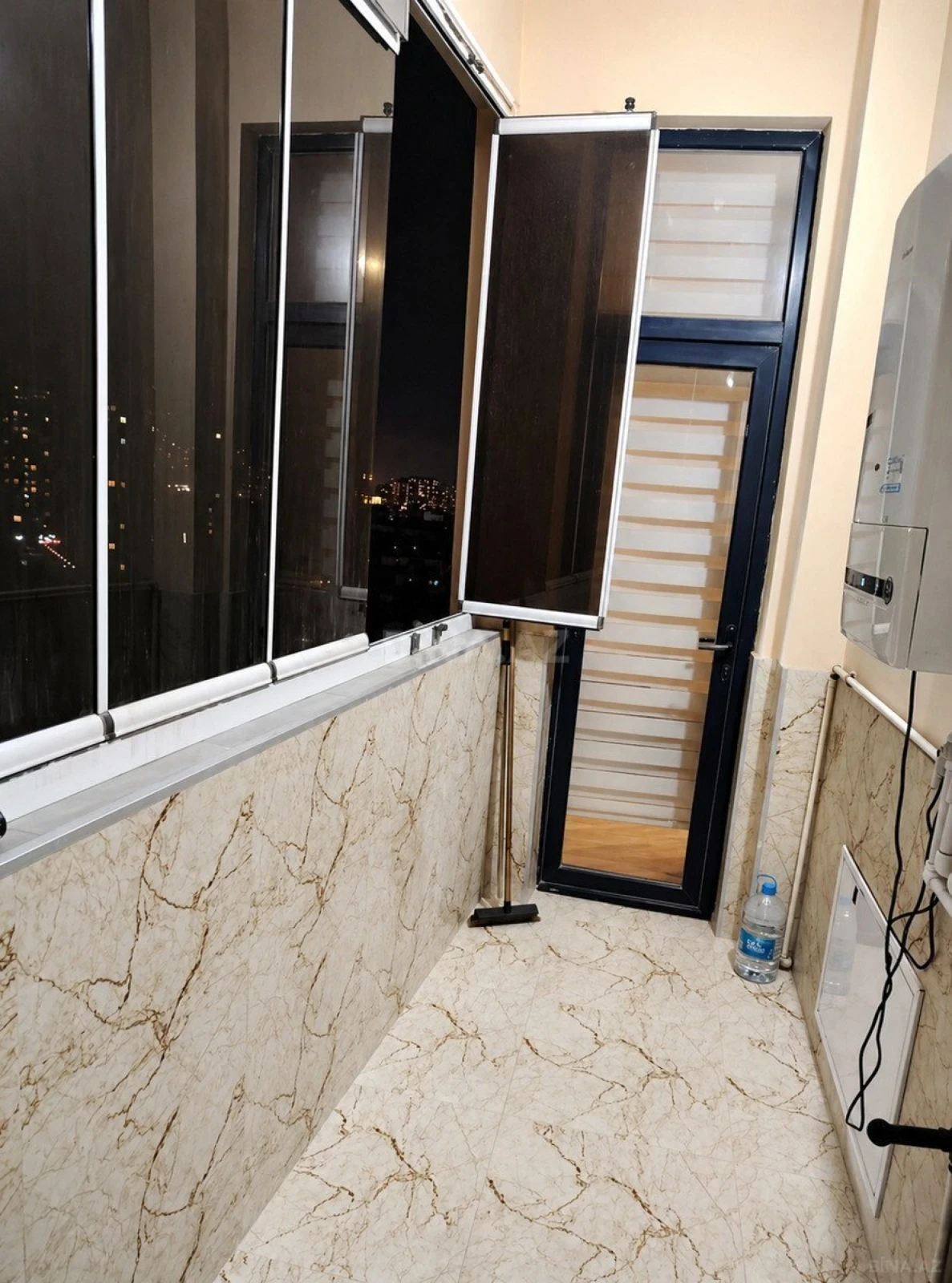 Satılır 3 otaqlı mənzil 91 m²