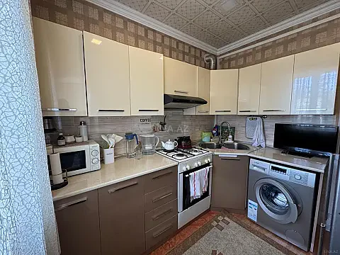 Satılır 3 otaqlı mənzil 66 m²