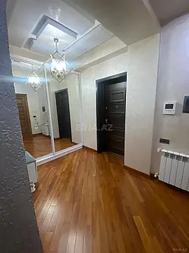 Satılır 2 otaqlı mənzil 81 m²