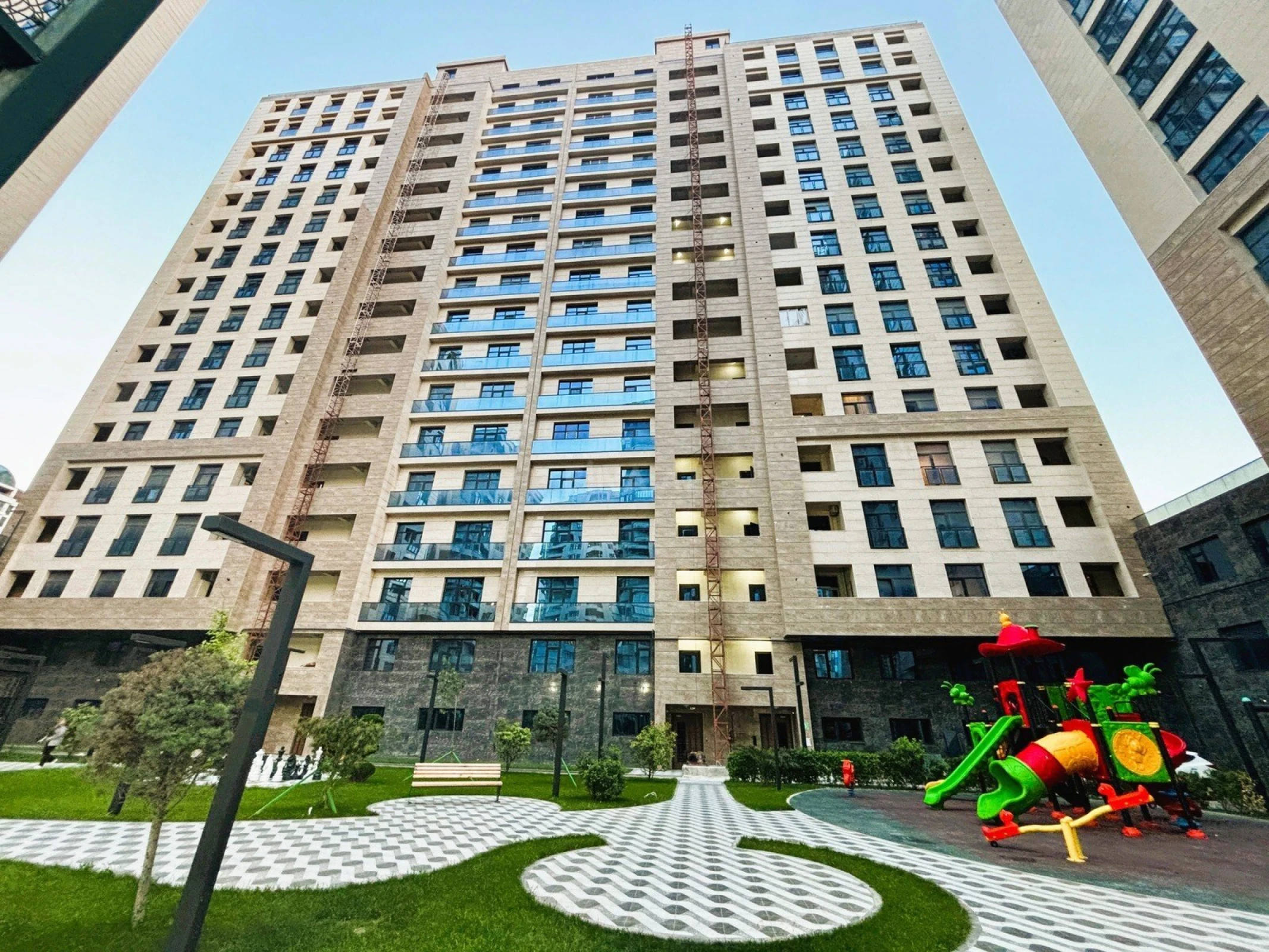 Kirayə verilir 2 otaqlı mənzil 60.7 m²