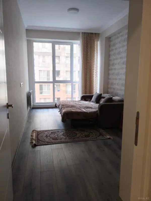 Satılır 3 otaqlı mənzil 97 m²