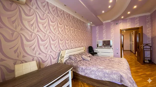 Satılır 3 otaqlı mənzil 125 m²