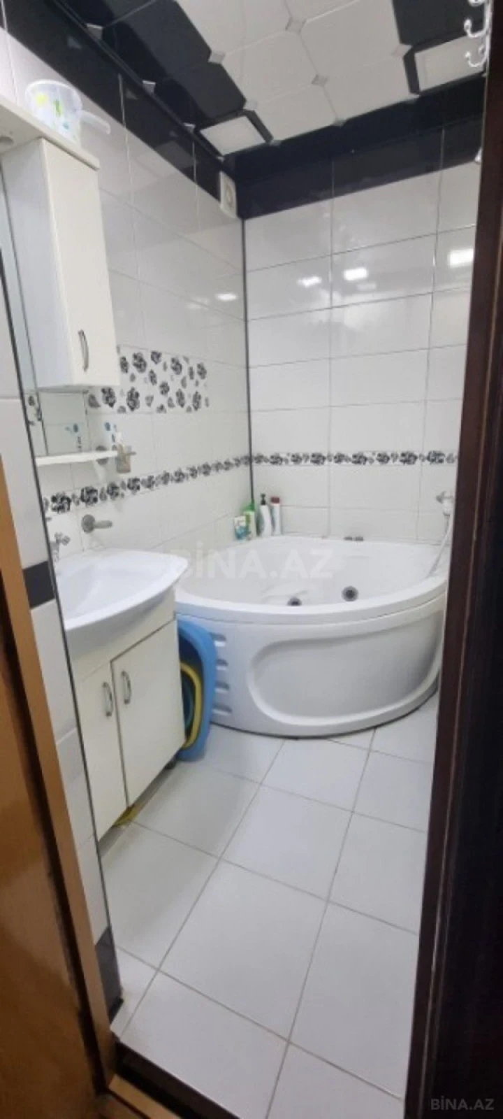 Kirayə verilir 3 otaqlı mənzil 74 m²