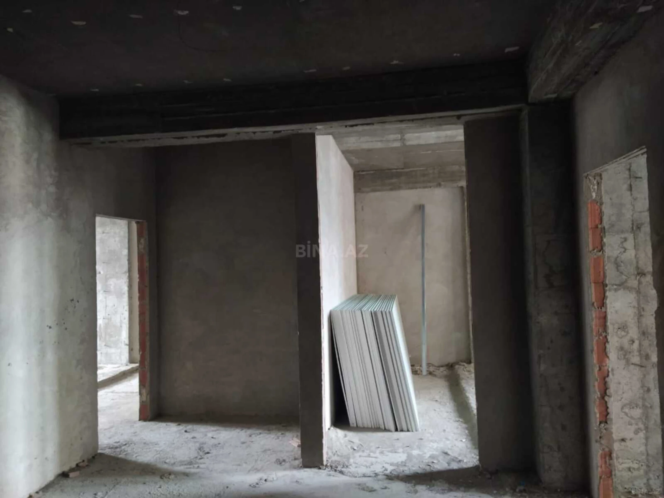 Satılır 3 otaqlı mənzil 103 m²