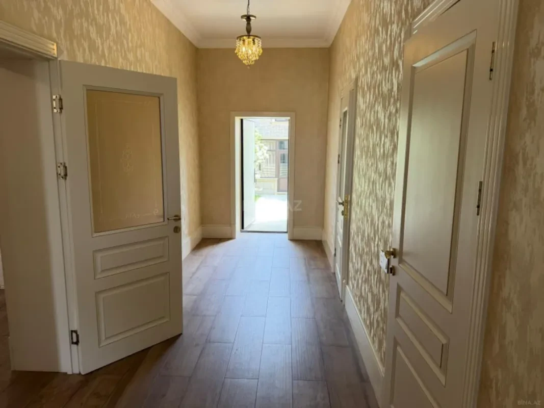 Satılır 6 otaqlı həyət evi 220 m²