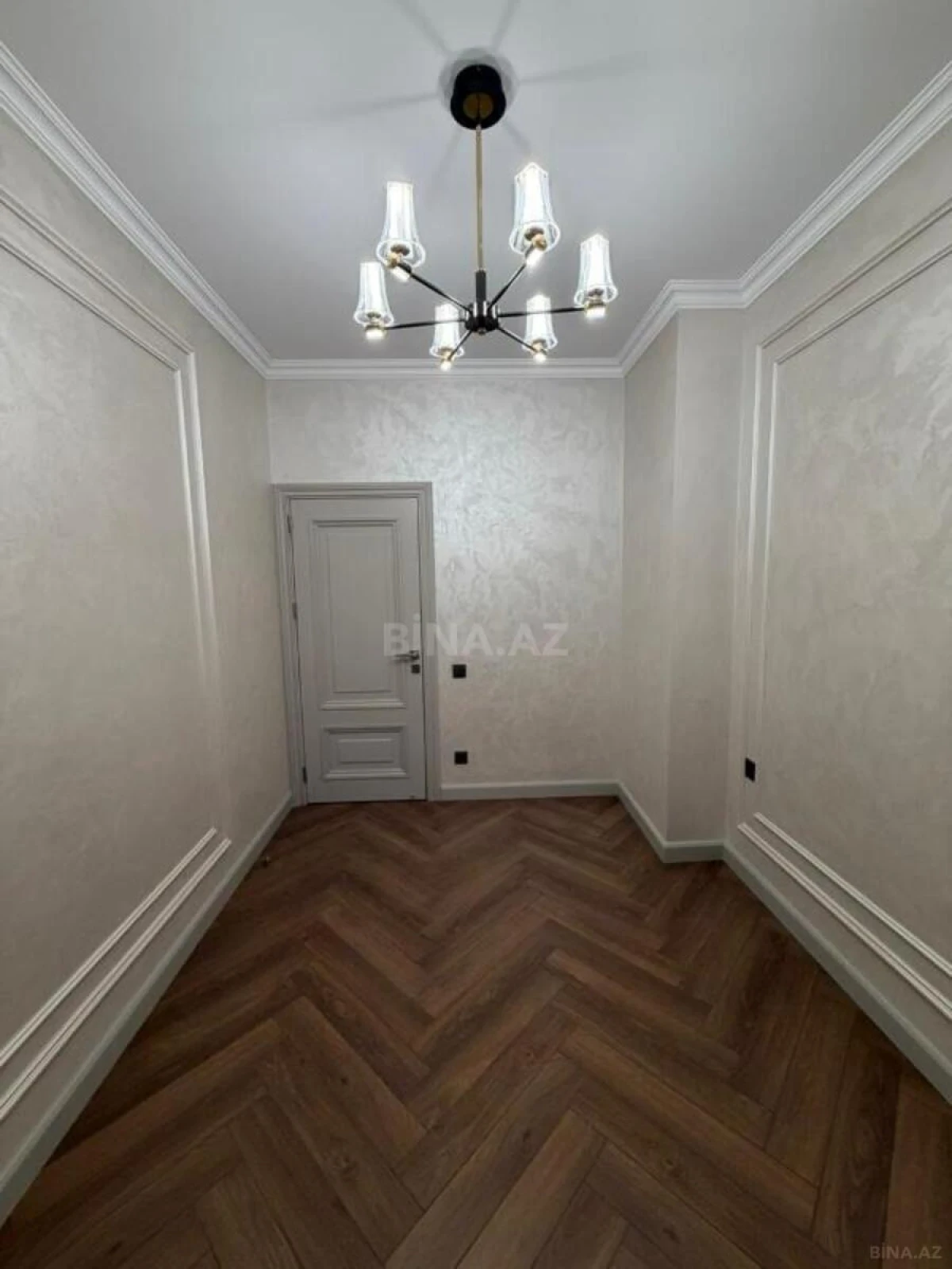 Satılır 3 otaqlı mənzil 77 m²