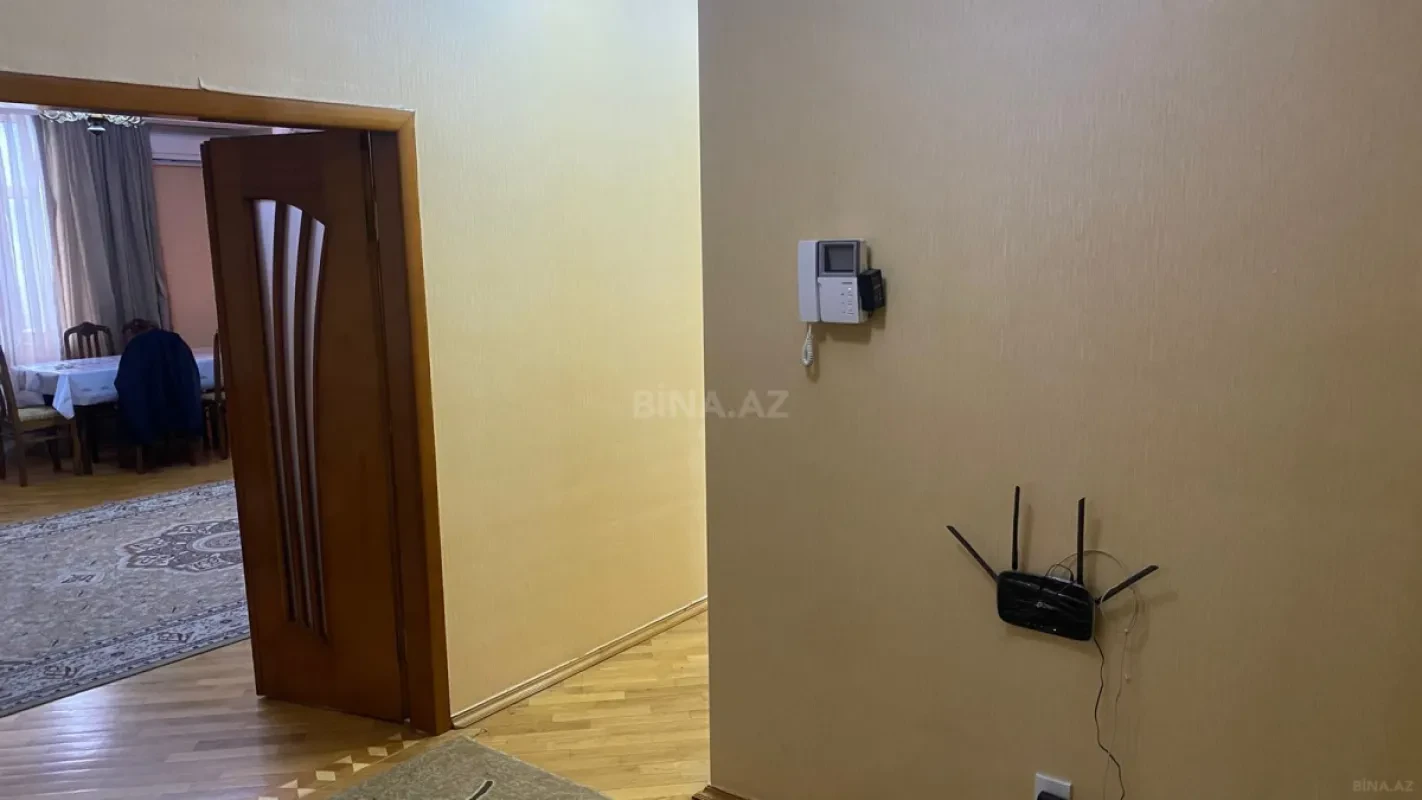 Kirayə verilir 2 otaqlı mənzil 100 m²