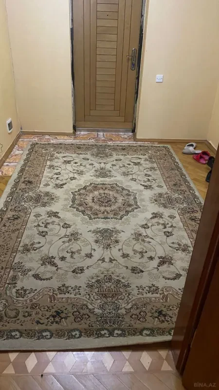 Kirayə verilir 2 otaqlı mənzil 100 m²