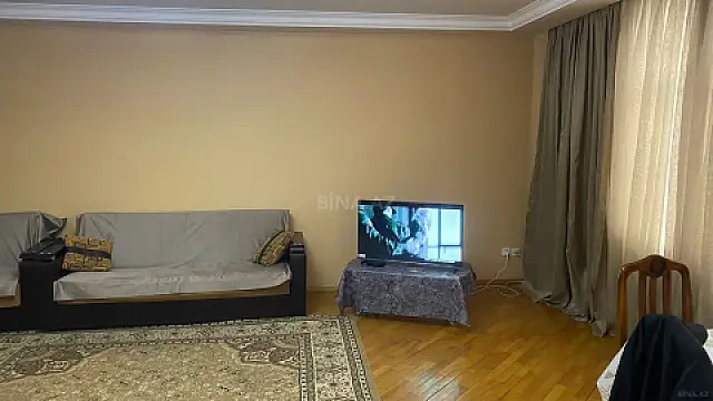 Kirayə verilir 2 otaqlı mənzil 100 m²