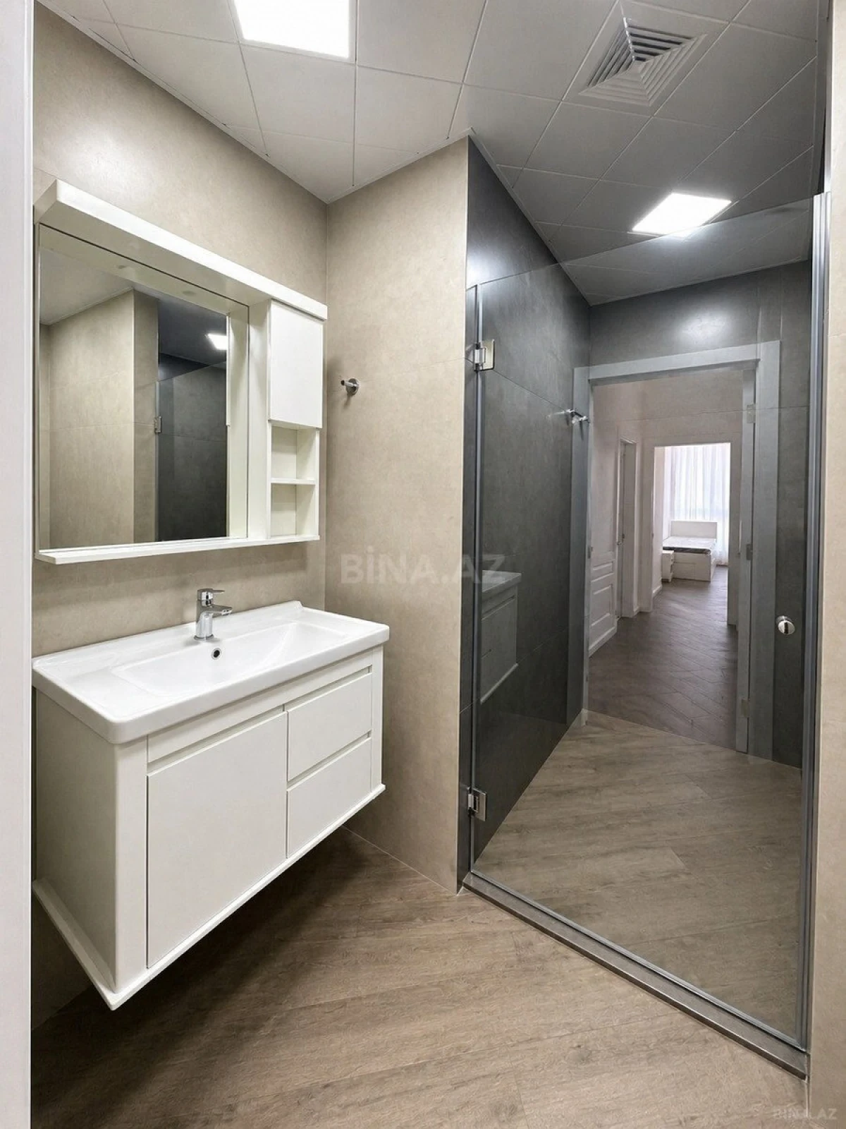 Satılır 3 otaqlı mənzil 95 m²