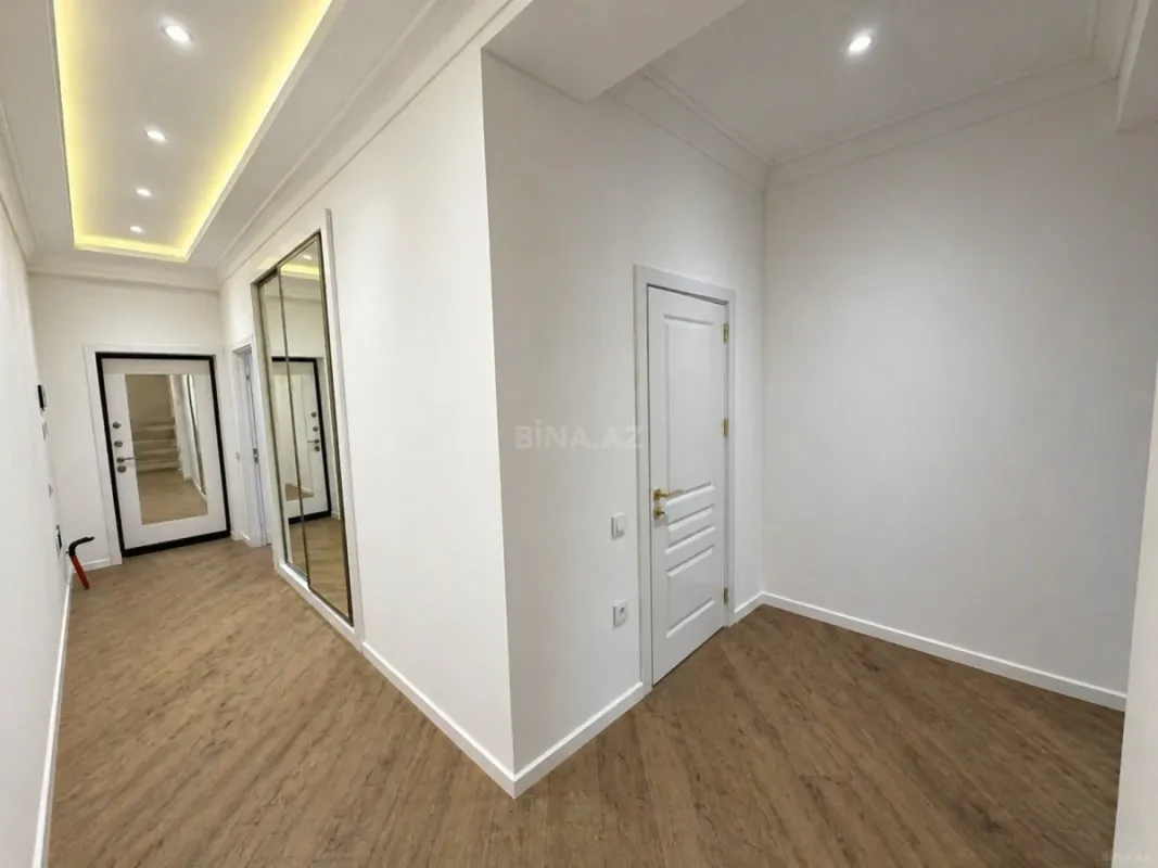 Satılır 3 otaqlı mənzil 95 m²