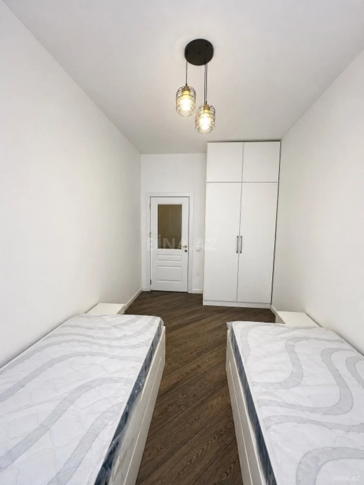 Satılır 3 otaqlı mənzil 95 m²