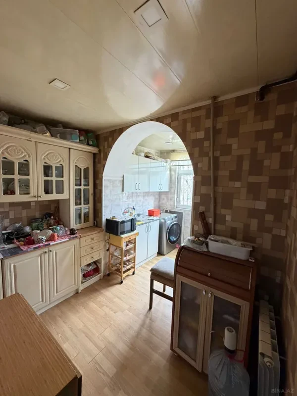 Satılır 2 otaqlı mənzil 42 m²