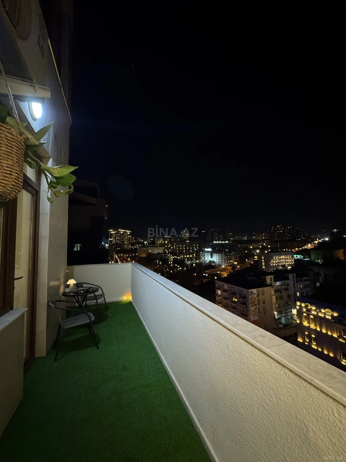 Satılır 2 otaqlı mənzil 100 m²