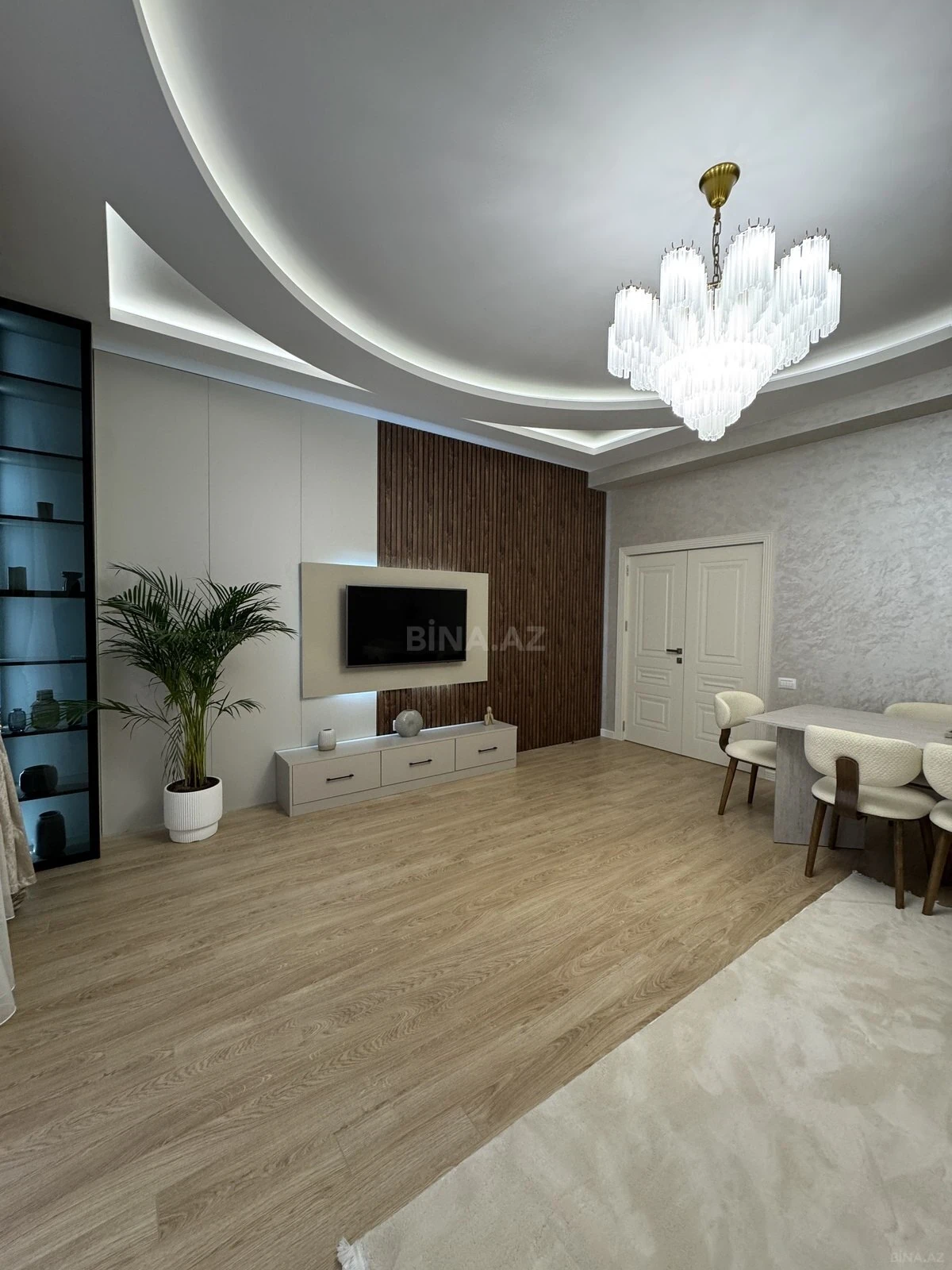 Satılır 2 otaqlı mənzil 100 m²