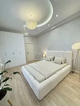 Satılır 2 otaqlı mənzil 100 m²