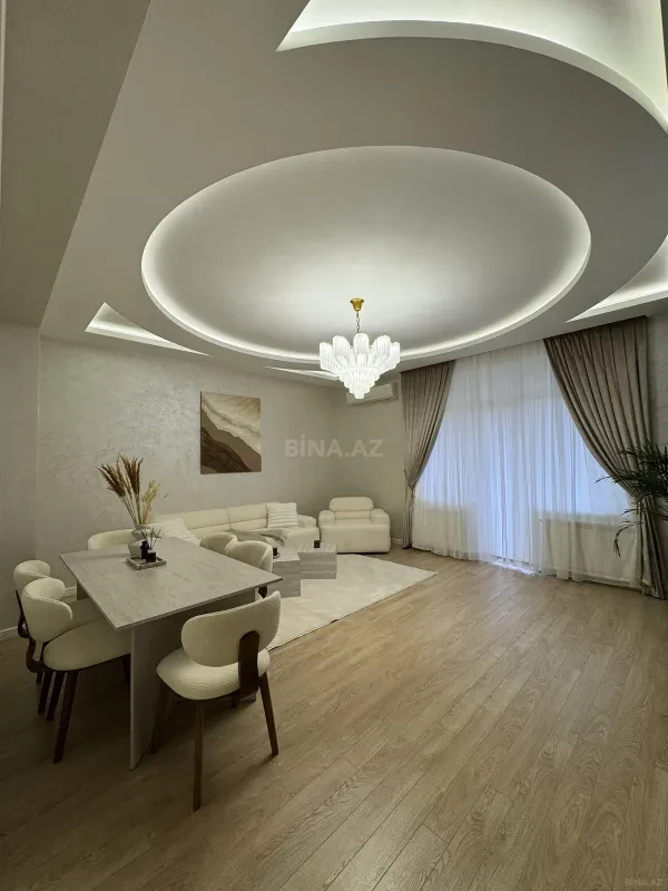 Satılır 2 otaqlı mənzil 100 m²