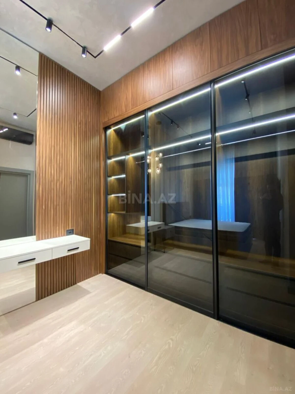 Kirayə verilir 2 otaqlı mənzil 60 m²