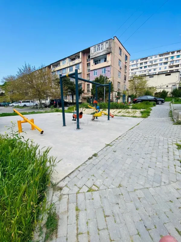 Satılır 1 otaqlı mənzil 43 m²
