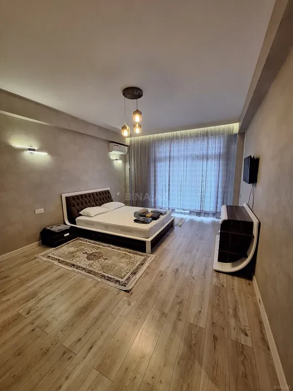 Kirayə verilir 3 otaqlı mənzil 110 m²