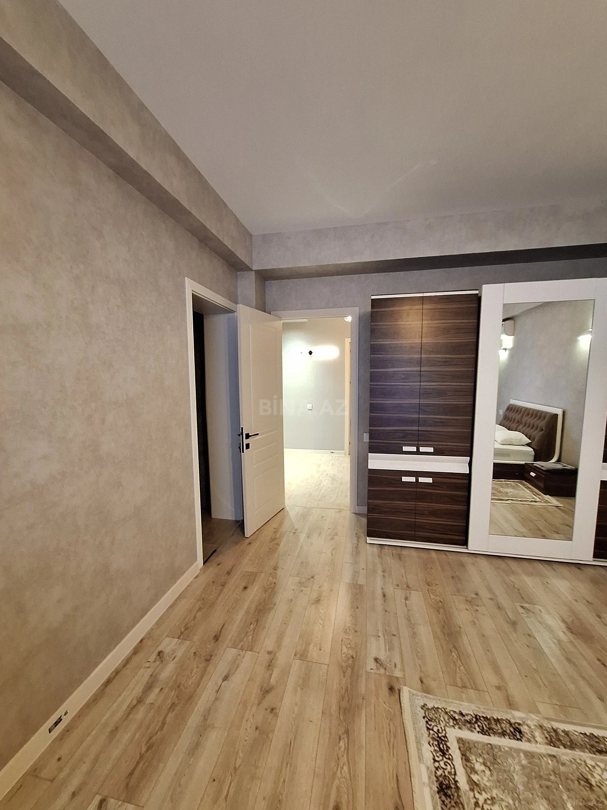 Kirayə verilir 3 otaqlı mənzil 110 m²