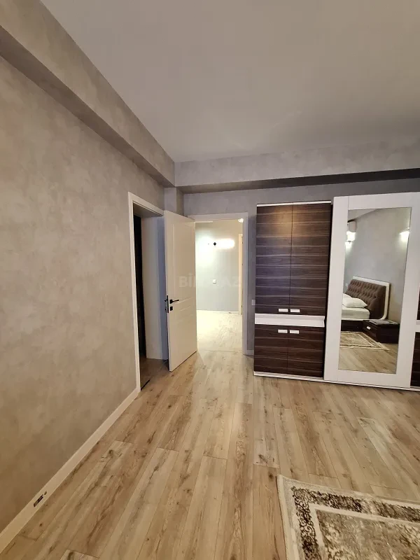 Kirayə verilir 3 otaqlı mənzil 110 m²