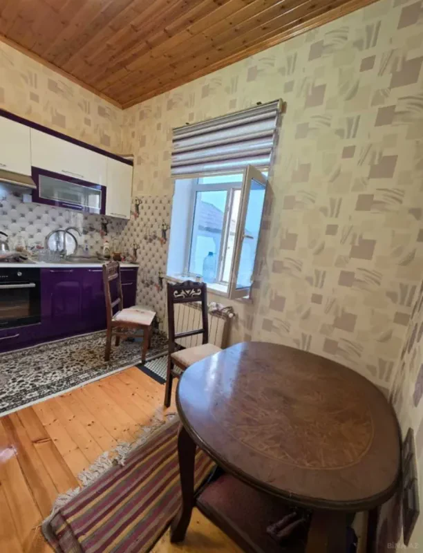 Satılır 5 otaqlı həyət evi 150 m²